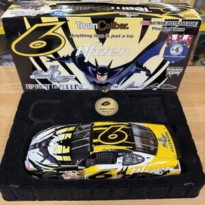 Mark Martin #6 Pfizer Justice League Batman 2004 Owners Series 1/24 Diecast